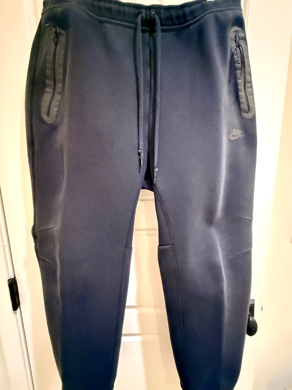 Nike Tech Men’s Black Zipper Pocket Open Leg With Pull Cord Jogger Sweatpants